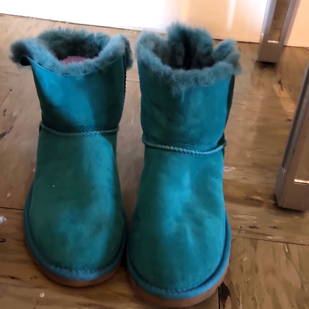 Teal UGGS GREAT CONDITION